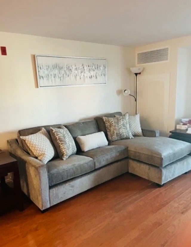 Furnished Finder property 590762_1 photo 4