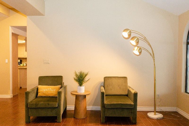 Furnished Finder property 590796_1 photo 2