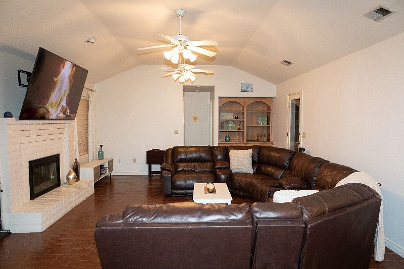 Furnished Finder property 590796_1 photo 38