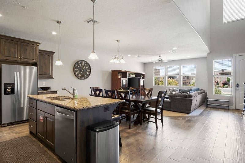 Furnished Finder property 590877_1 photo 4