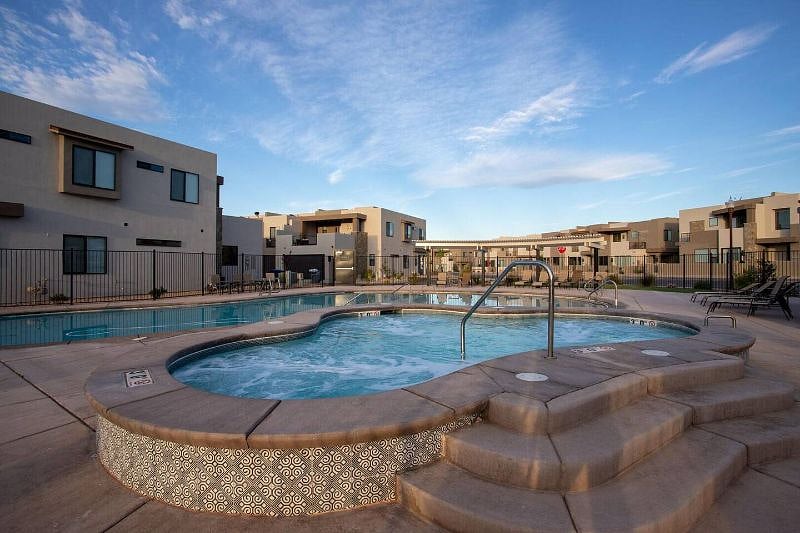 Furnished Finder property 590877_1 photo 21