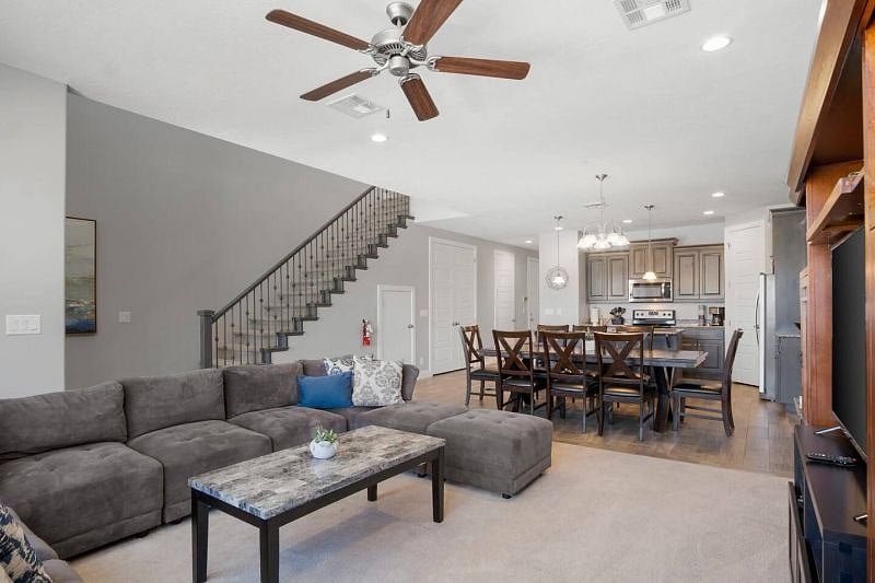Furnished Finder property 590877_1 photo 3