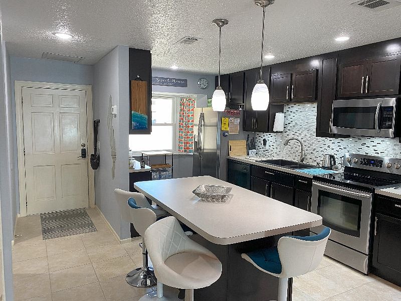Furnished Finder property 590948_1 photo 3