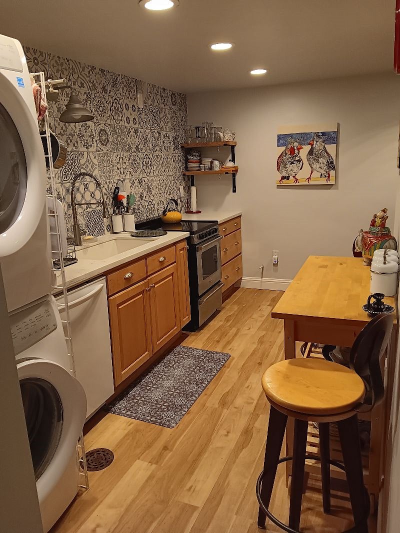 Furnished Finder property 591031_1 photo 3