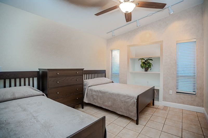 Furnished Finder property 591043_1 photo 8