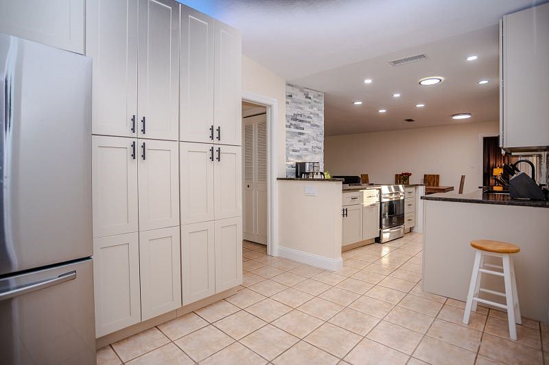 Furnished Finder property 591043_1 photo 9