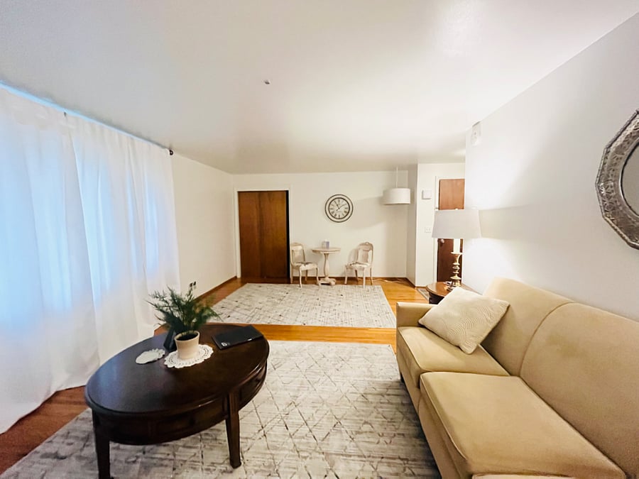 Furnished Finder property 591110_1 photo 2