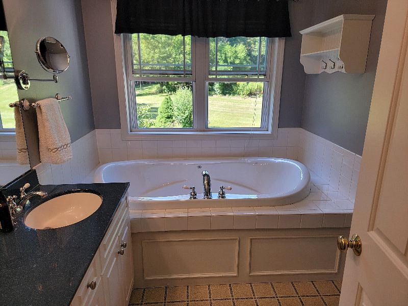 Furnished Finder property 591117_1 photo 4
