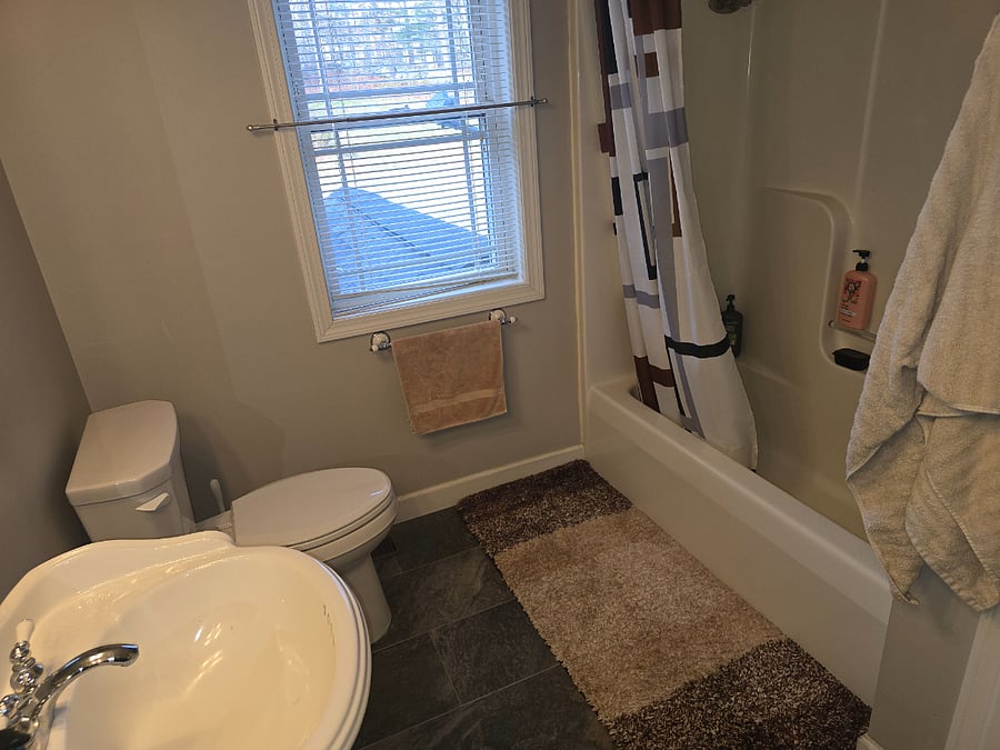 Furnished Finder property 591117_4 photo 21