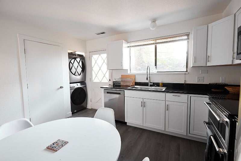 Furnished Finder property 591143_1 photo 6