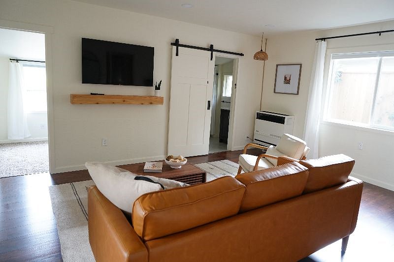 Furnished Finder property 591235_1 photo 3