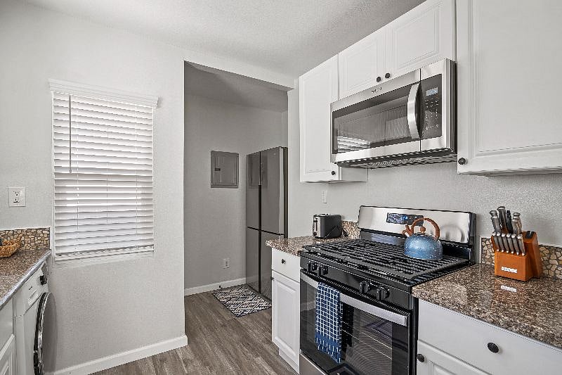 Furnished Finder property 591273_1 photo 4