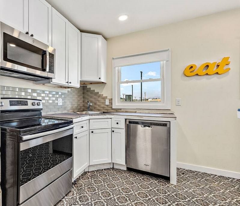 Furnished Finder property 591336_1 photo 6