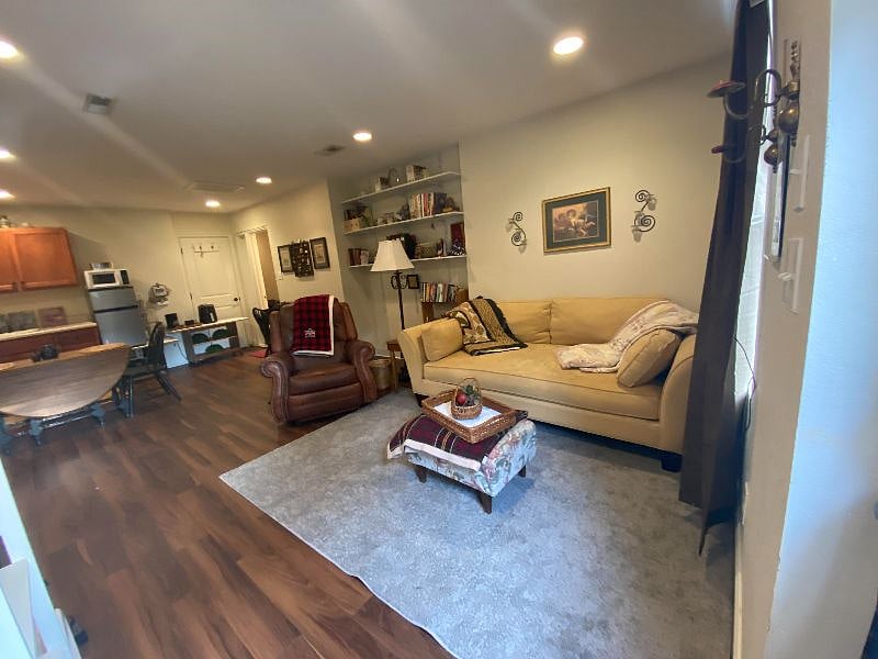 Furnished Finder property 591415_1 photo 1
