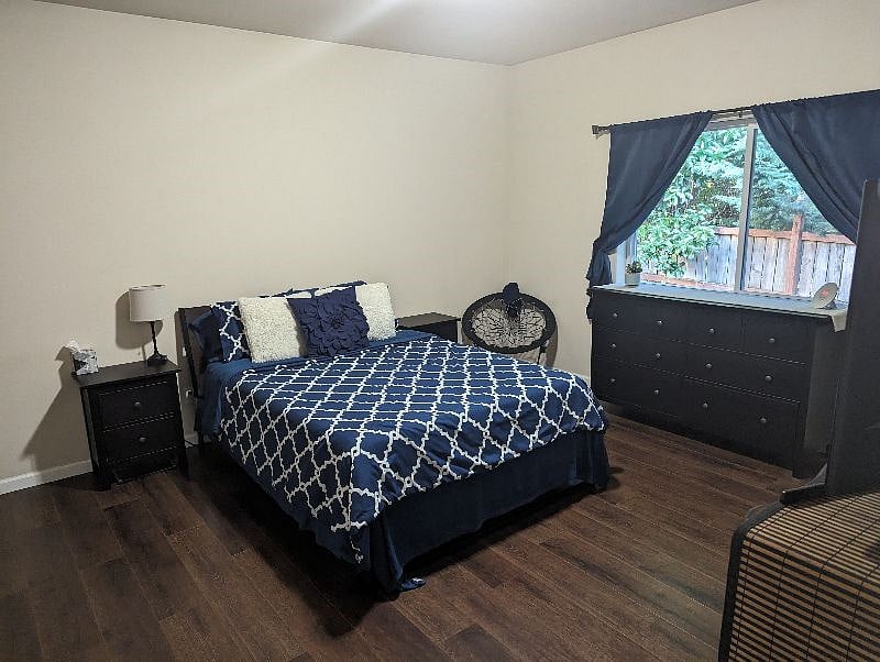 Master bedroom. (other angle)
