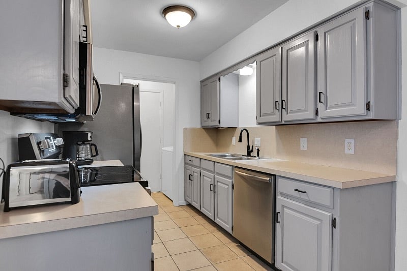 Furnished Finder property 591478_1 photo 11