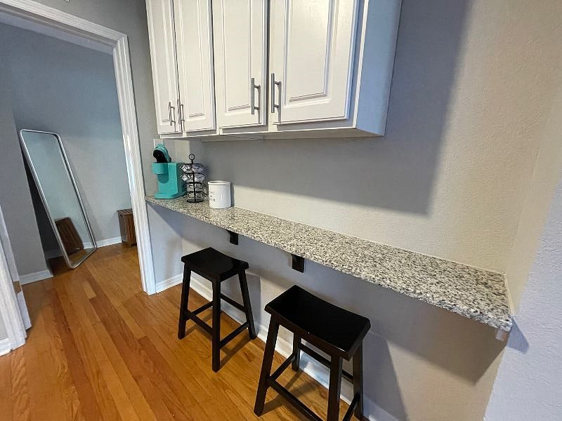 granite bar & keurig