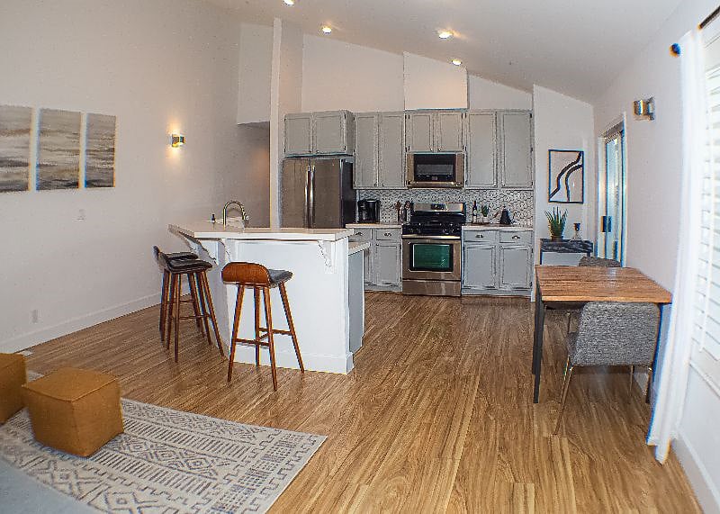 Furnished Finder property 591561_1 photo 3