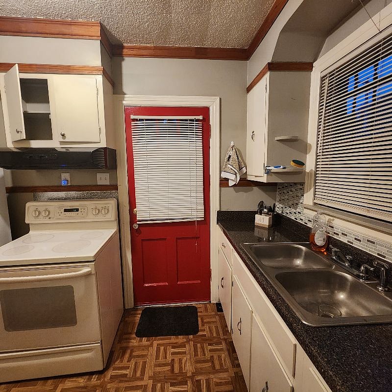Furnished Finder property 591598_1 photo 11