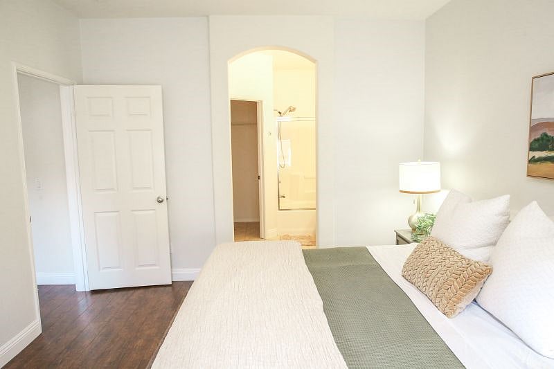 Furnished Finder property 591672_1 photo 15