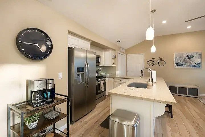Furnished Finder property 591680_1 photo 13