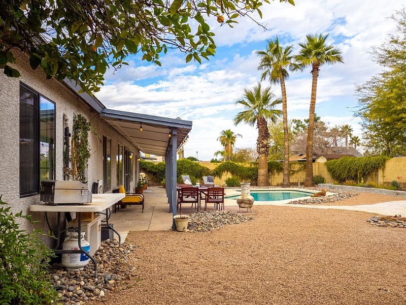 Furnished Finder property 591690_1 photo 13