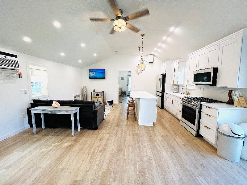 Furnished Finder property 591704_1 photo 3