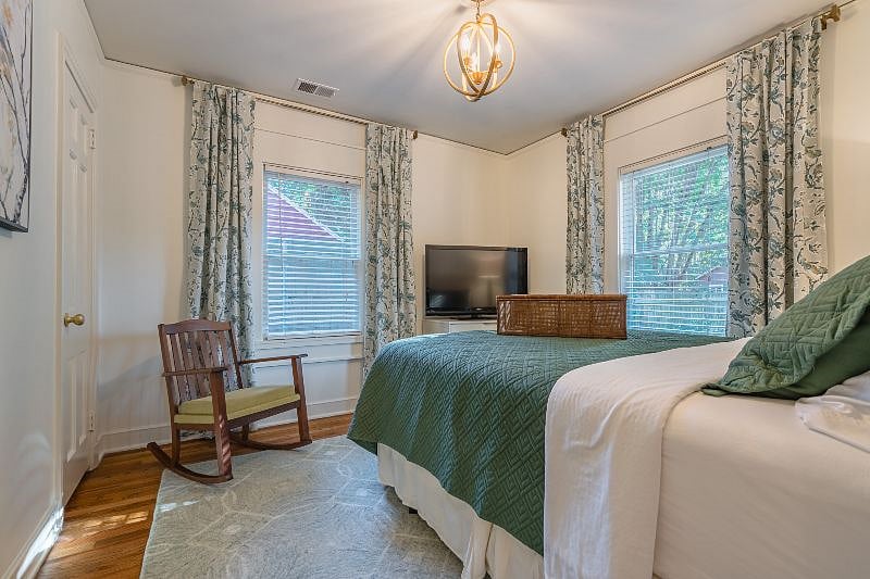 Furnished Finder property 591739_1 photo 11