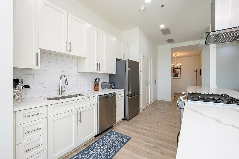 Furnished Finder property 591785_1 photo 20