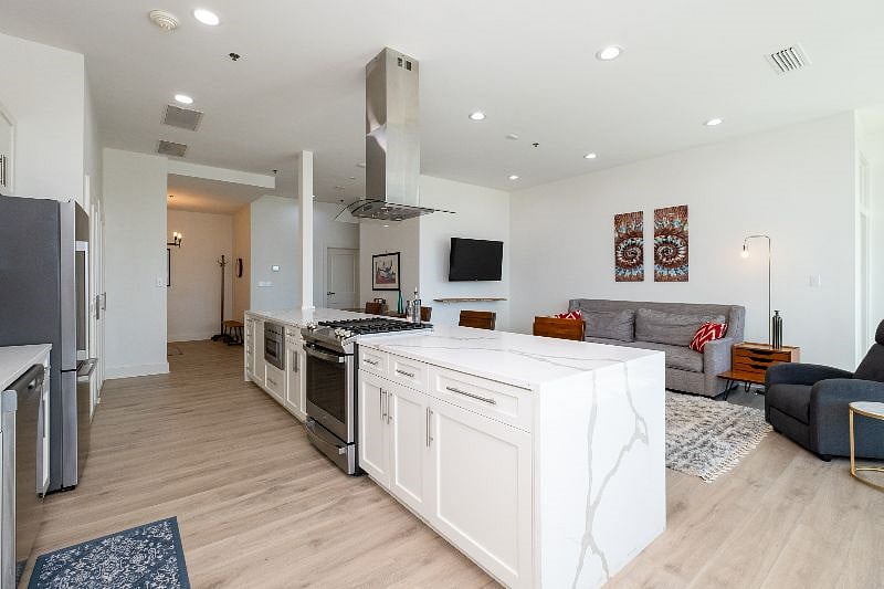 Furnished Finder property 591785_1 photo 22