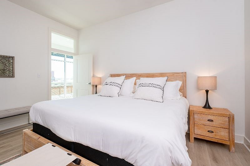 Furnished Finder property 591785_1 photo 38
