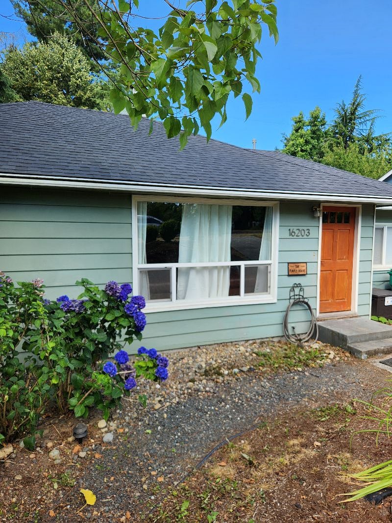 Furnished Finder property 591799_1 photo 2