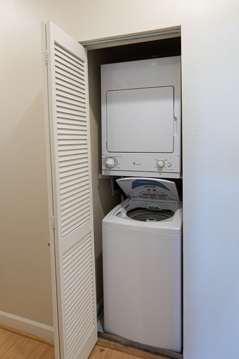 in-unit W/D