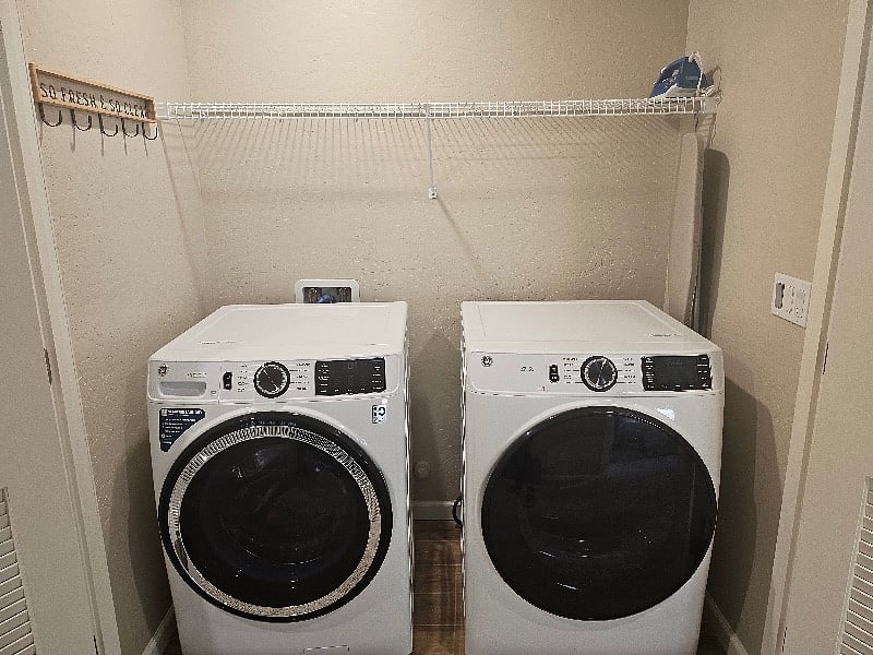 2nd Floor Washer & Dryer