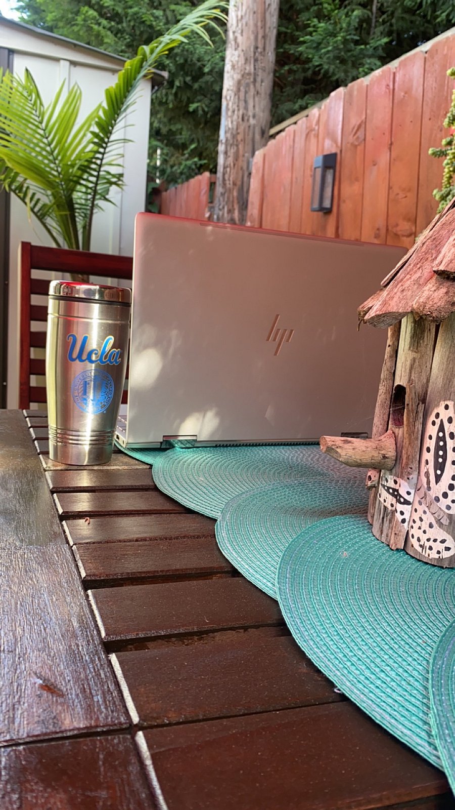 Marlyn Monroe: This is the studio with an attached full size bathroom, pull out full size bed, 50 inch television, Wifi access, kitchenette, appliances. This space has a separate entrance with a private patio space. 