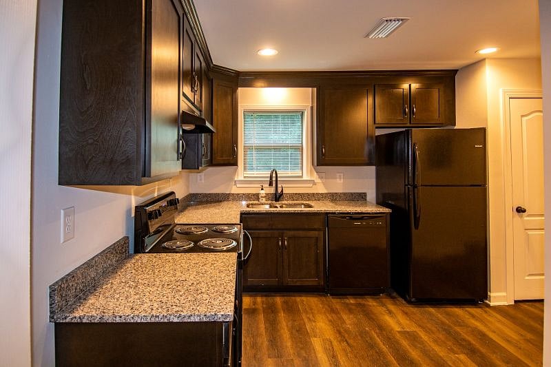 Furnished Finder property 591926_1 photo 12