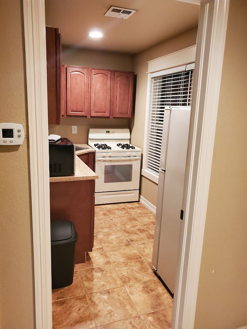 Furnished Finder property 592083_1 photo 6