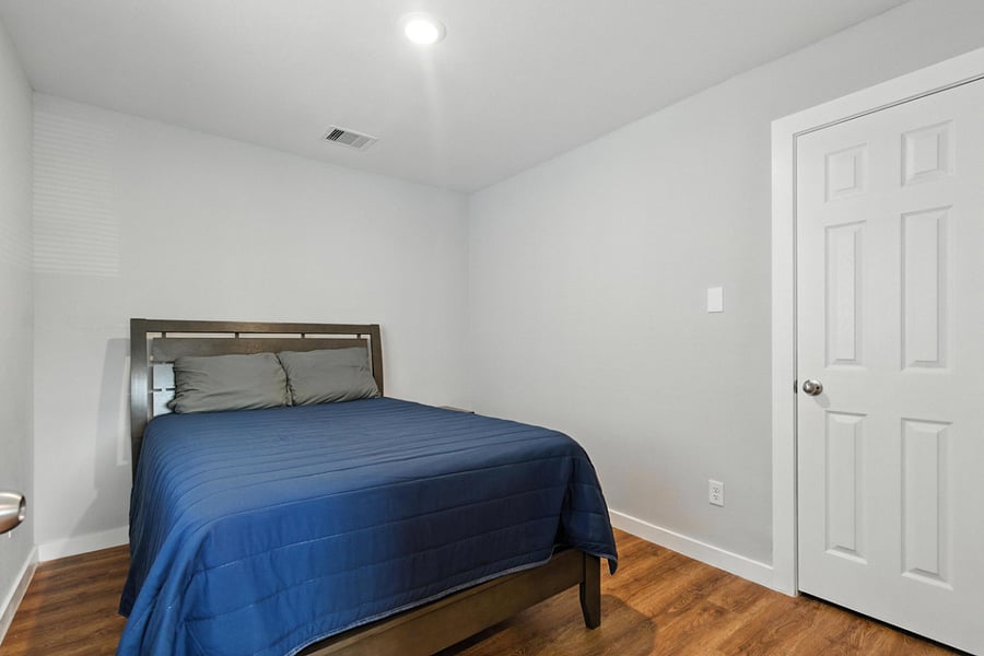 Furnished Finder property 592137_1 photo 9