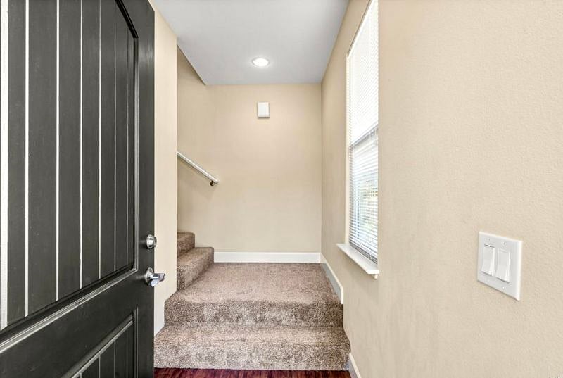 Furnished Finder property 592162_1 photo 13