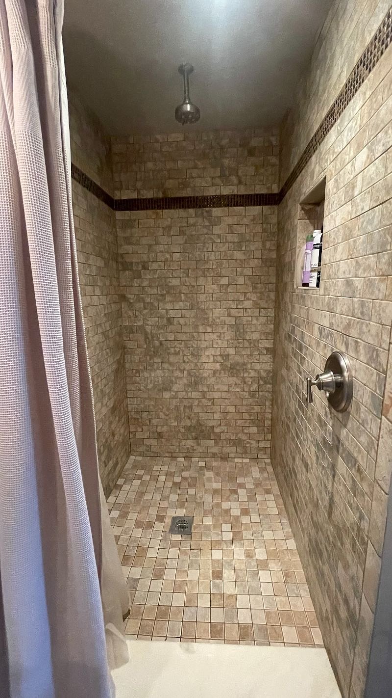 Furnished Finder property 592200_1 photo 13