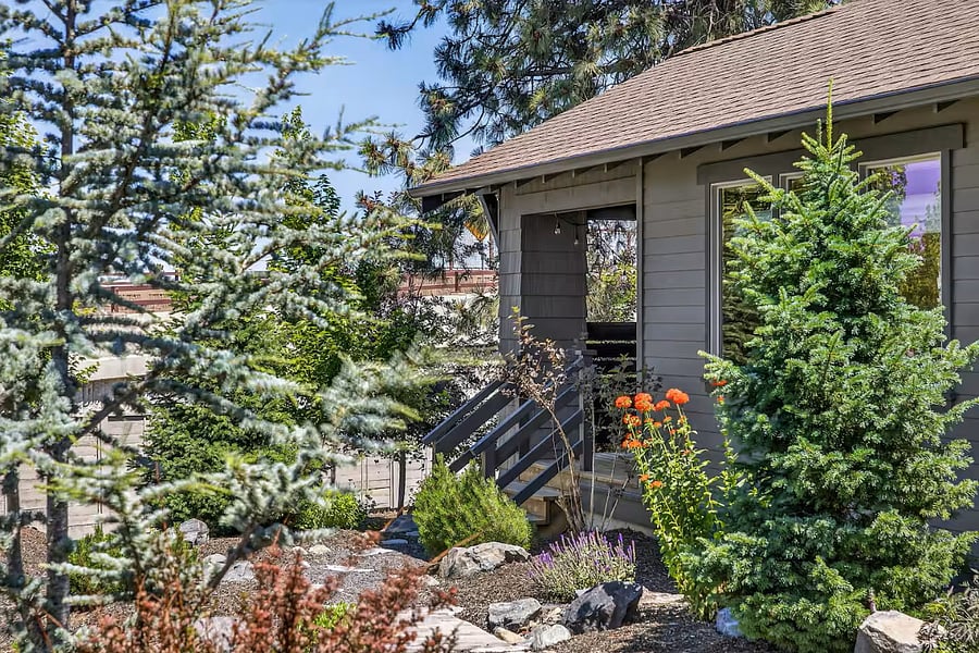 Furnished Finder property 592225_1 photo 1
