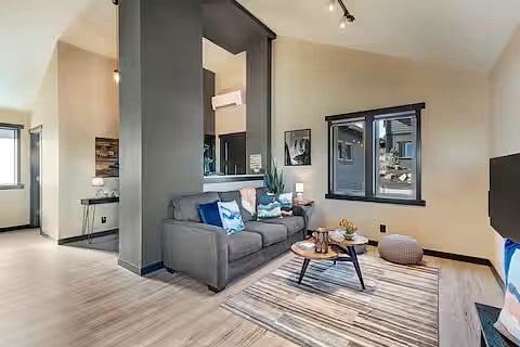 Furnished Finder property 592225_1 photo 8