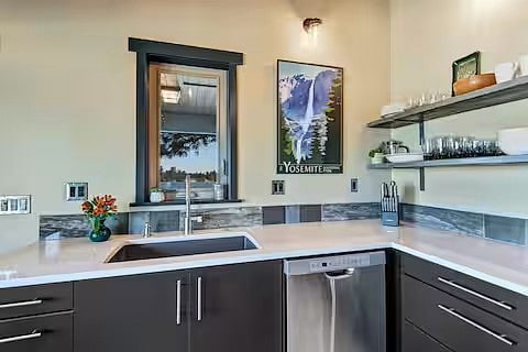 Furnished Finder property 592225_1 photo 9