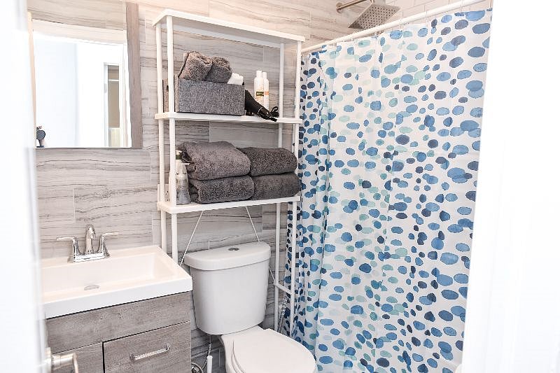 Full bathroom with tub