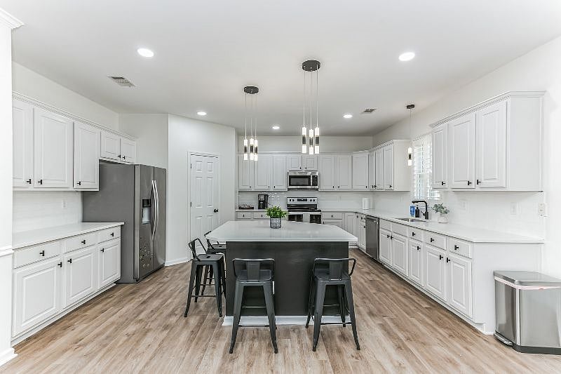 Furnished Finder property 592248_1 photo 9