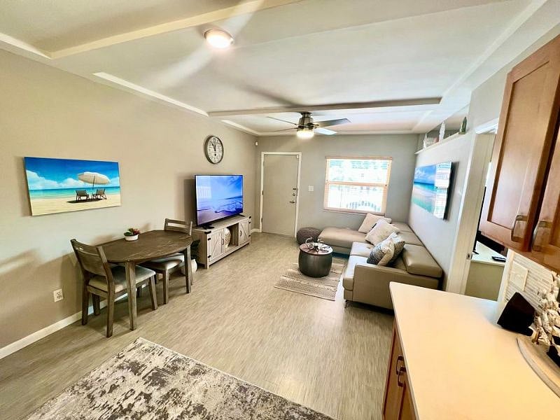 Furnished Finder property 592259_1 photo 4