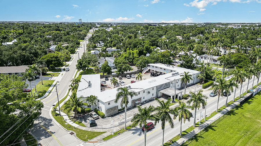 Furnished Finder property 592259_1 photo 18