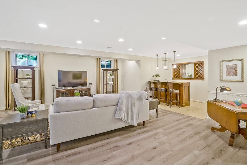 Furnished Finder property 592271_1 photo 3