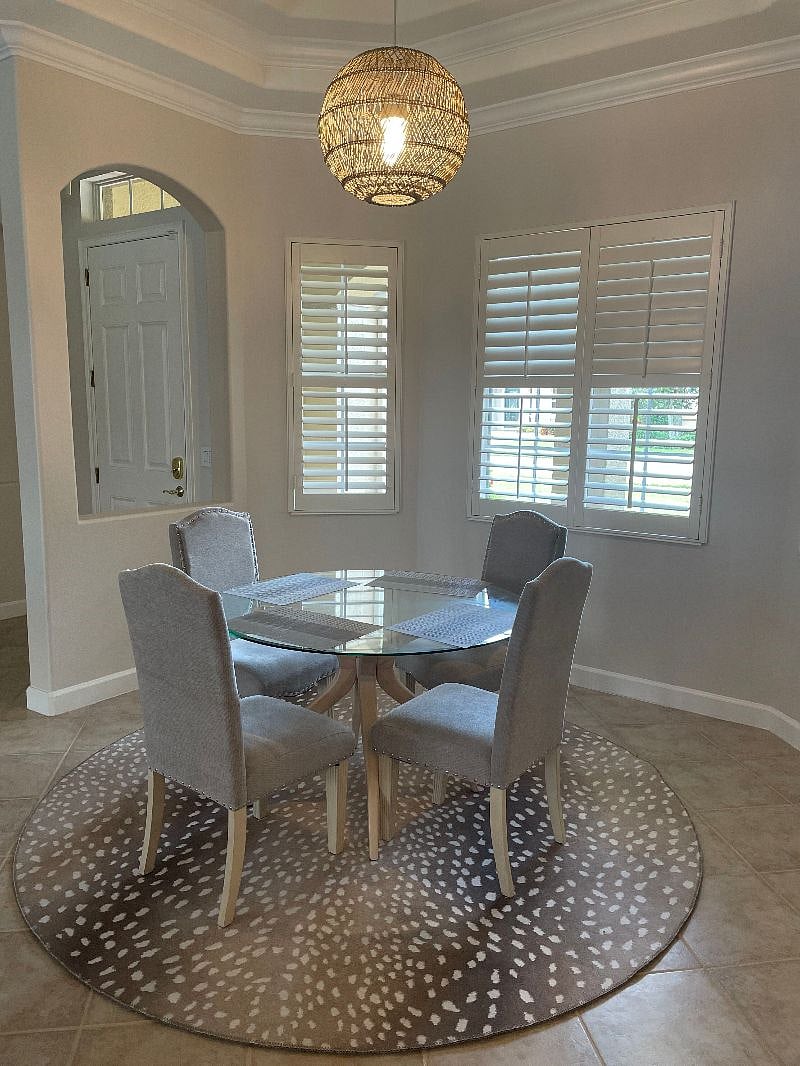 Front entrance by the dining room