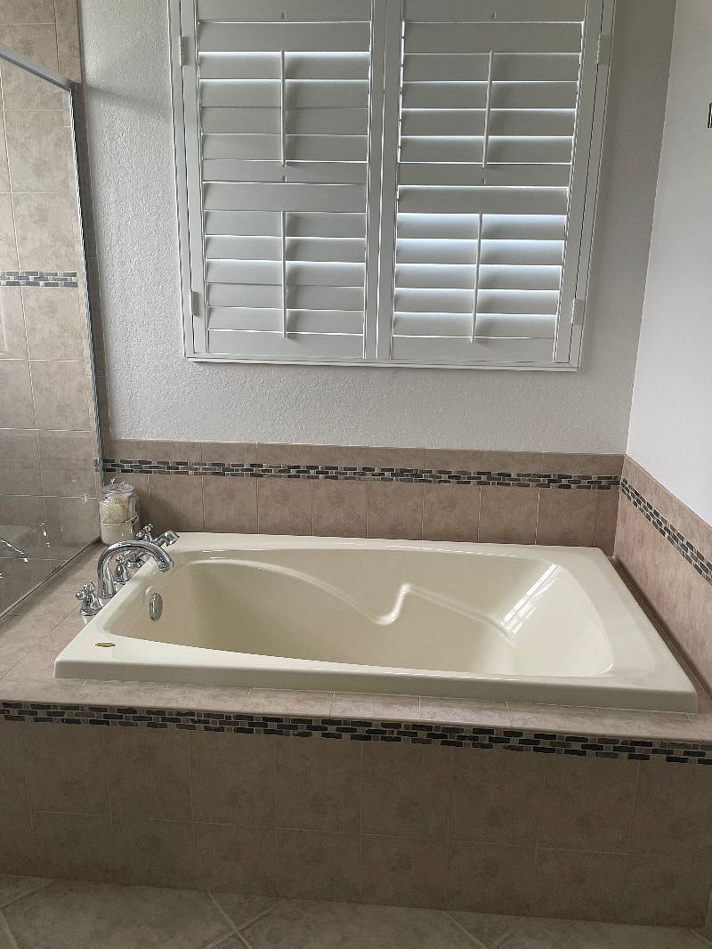 Primary bathroom tub